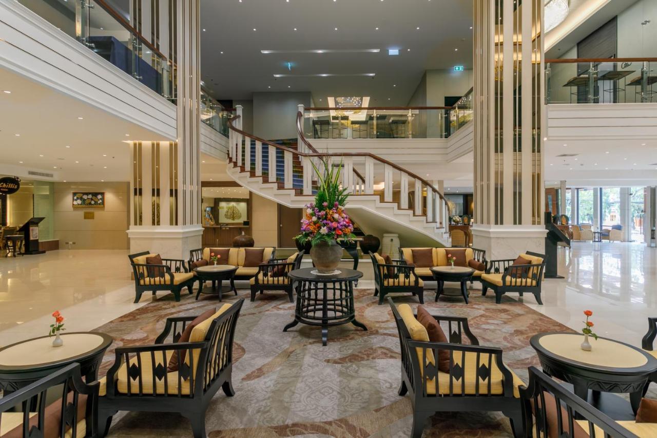 Amora Thapae Hotel Чиангмай Экстерьер фото