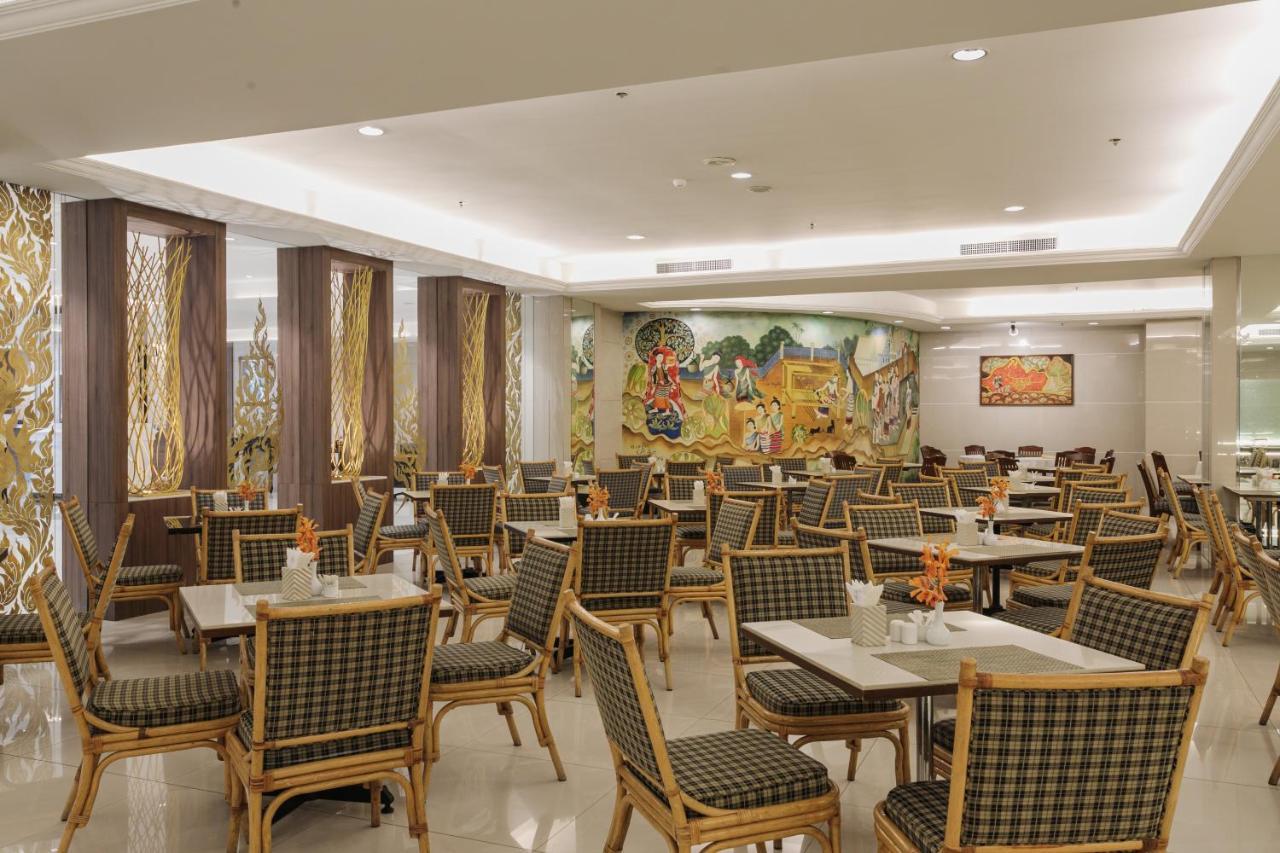 Amora Thapae Hotel Чиангмай Экстерьер фото