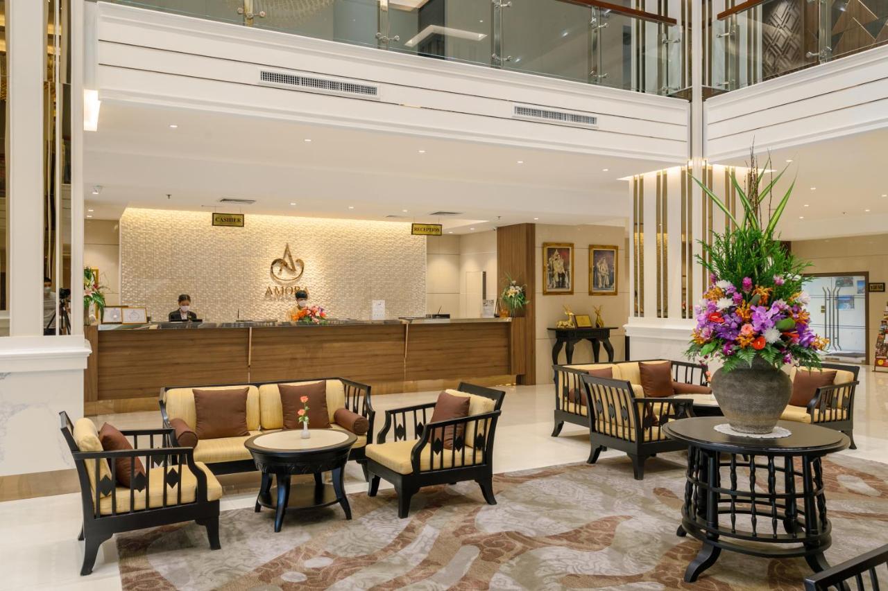 Amora Thapae Hotel Чиангмай Экстерьер фото
