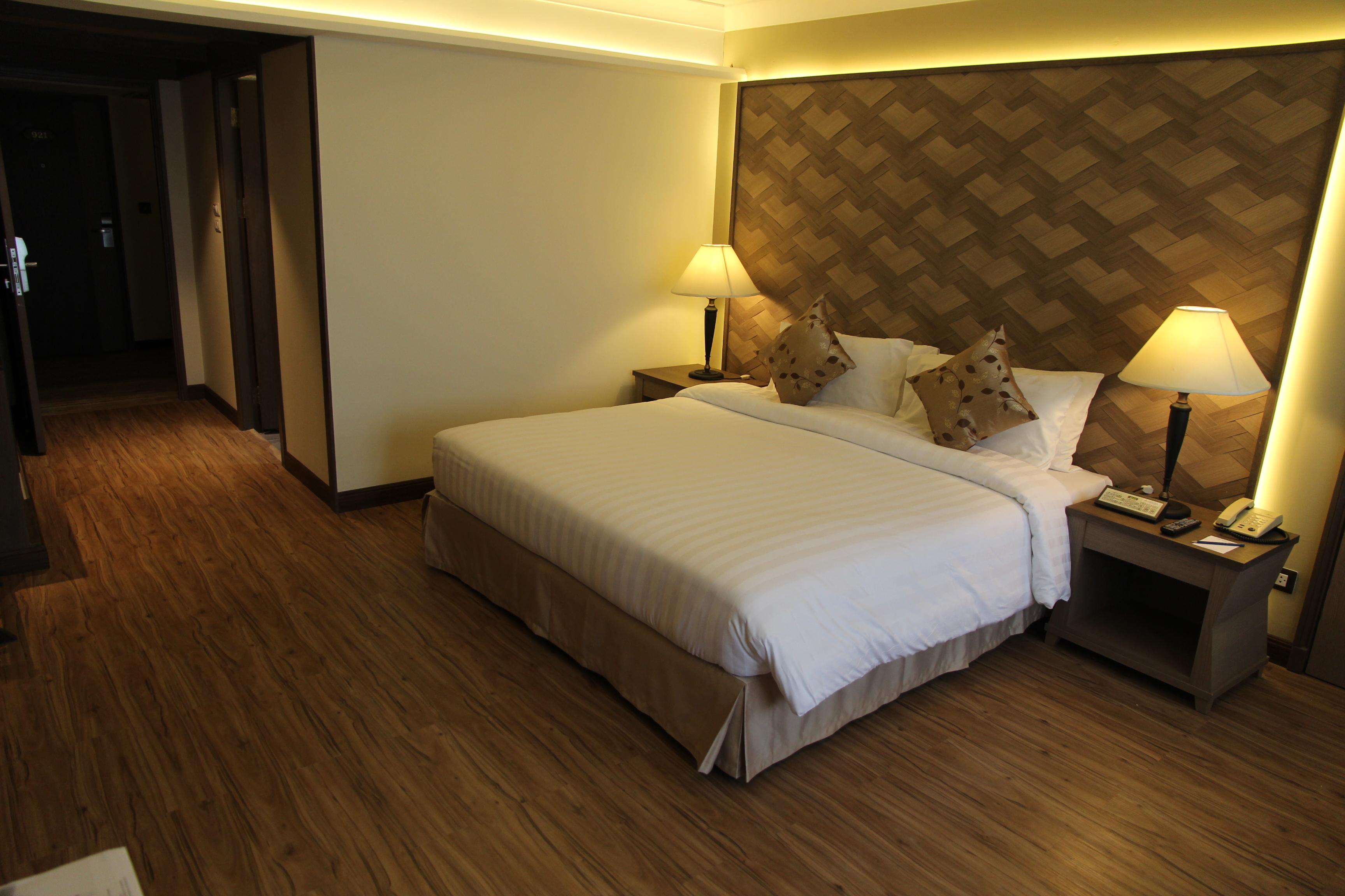 Amora Thapae Hotel Чиангмай Экстерьер фото