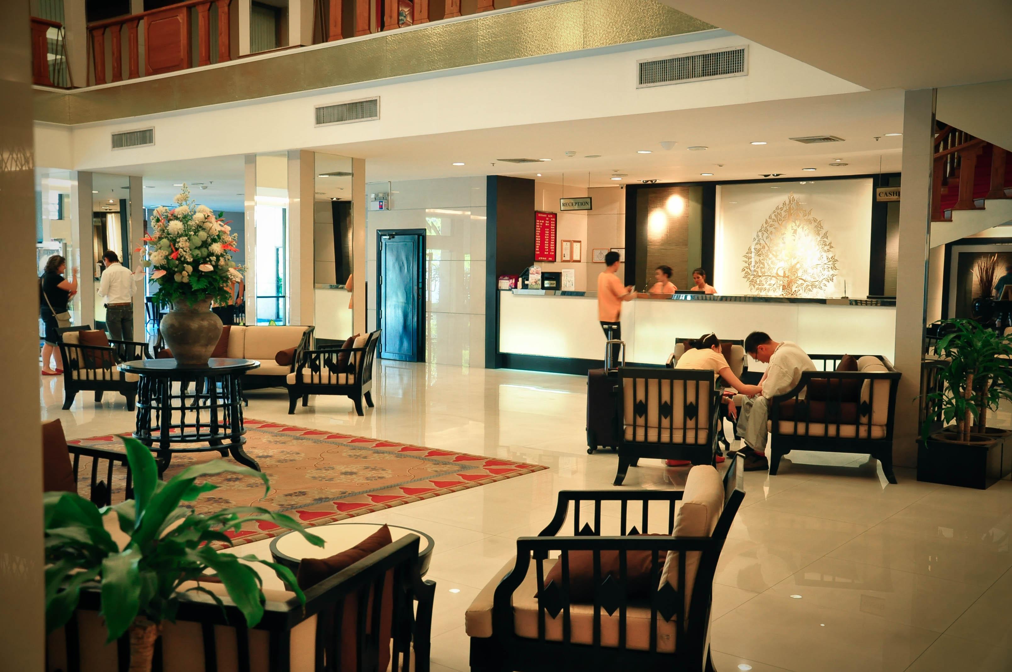 Amora Thapae Hotel Чиангмай Экстерьер фото