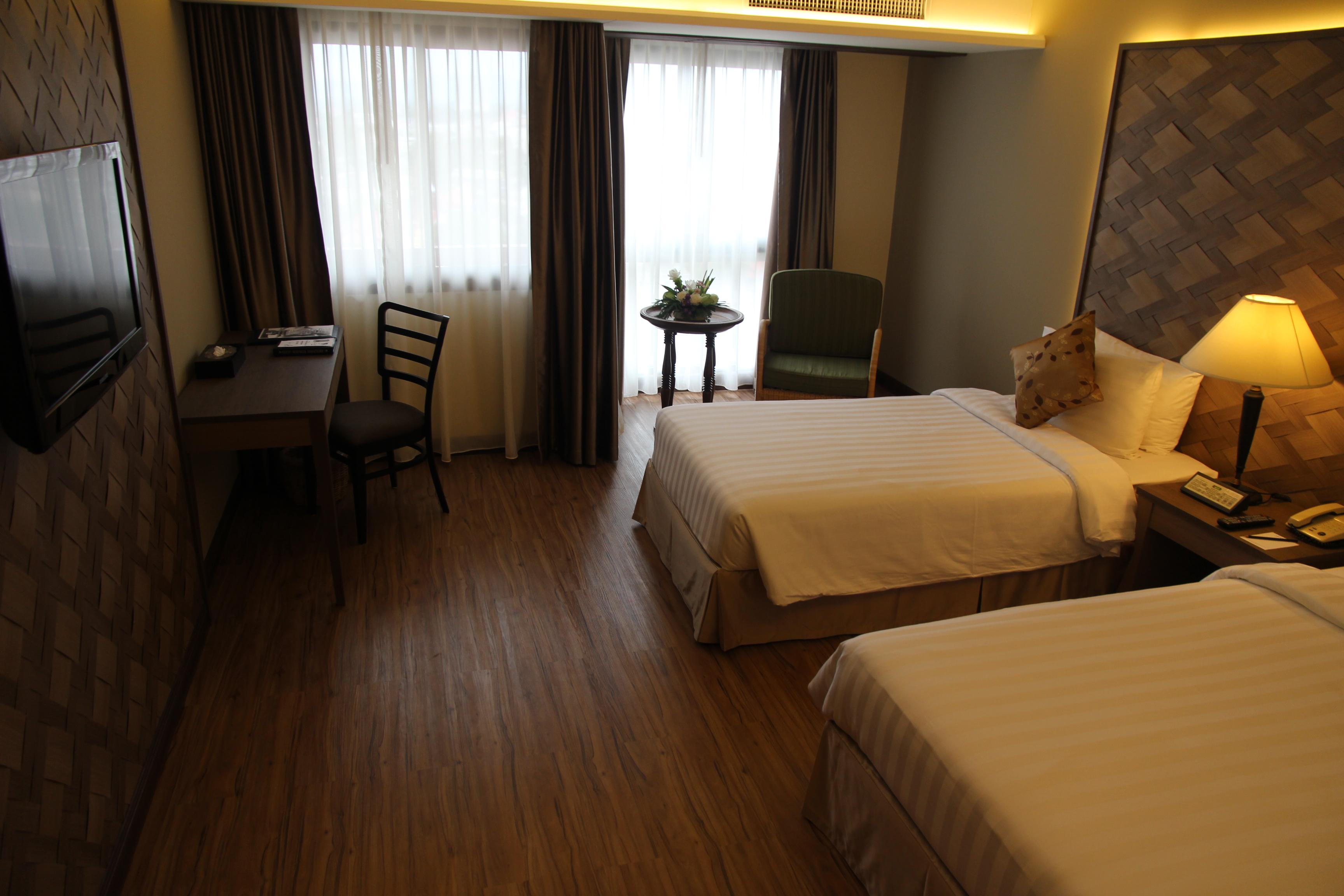 Amora Thapae Hotel Чиангмай Экстерьер фото